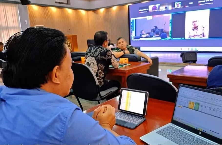 KOORDINASI STRATEGIS — Suasana rapat bersama Kementerian Pertanian, Dinas TPH Provinsi Jawa Barat, dan dinas pertanian kabupaten/kota se-Jabar, yang digelar di Aula Dinas TPH Jabar belum lama ini.