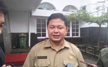 Kepala Dinas Pendidikan dan Kebudayaan (Disdikbud) Kota Sukabumi, Punjul Saepul Hayat. (Foto: Bambang/Radar Sukabumi)