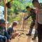 Seorang buruh harian lepas bernama Andi (41), warga Kampung Sawahbeura, Desa Cikangkung, Kecamatan Ciracap, Kabupaten Sukabumi, ditemukan meninggal dunia akibat diduga tersengat listrik saat mengasah cangkul menggunakan alat gurinda, Rabu (16/7/2025) sekitar pukul 10.00 WIB.