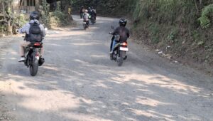 Lapor! Jalan Rusak di Sukabumi Perlu Biaya Rp2,2 Triliun