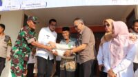 Wakil Wali Kota Sukabumi Kucurkan Bantuan Pangan untuk Pulihkan Daya Beli Warga