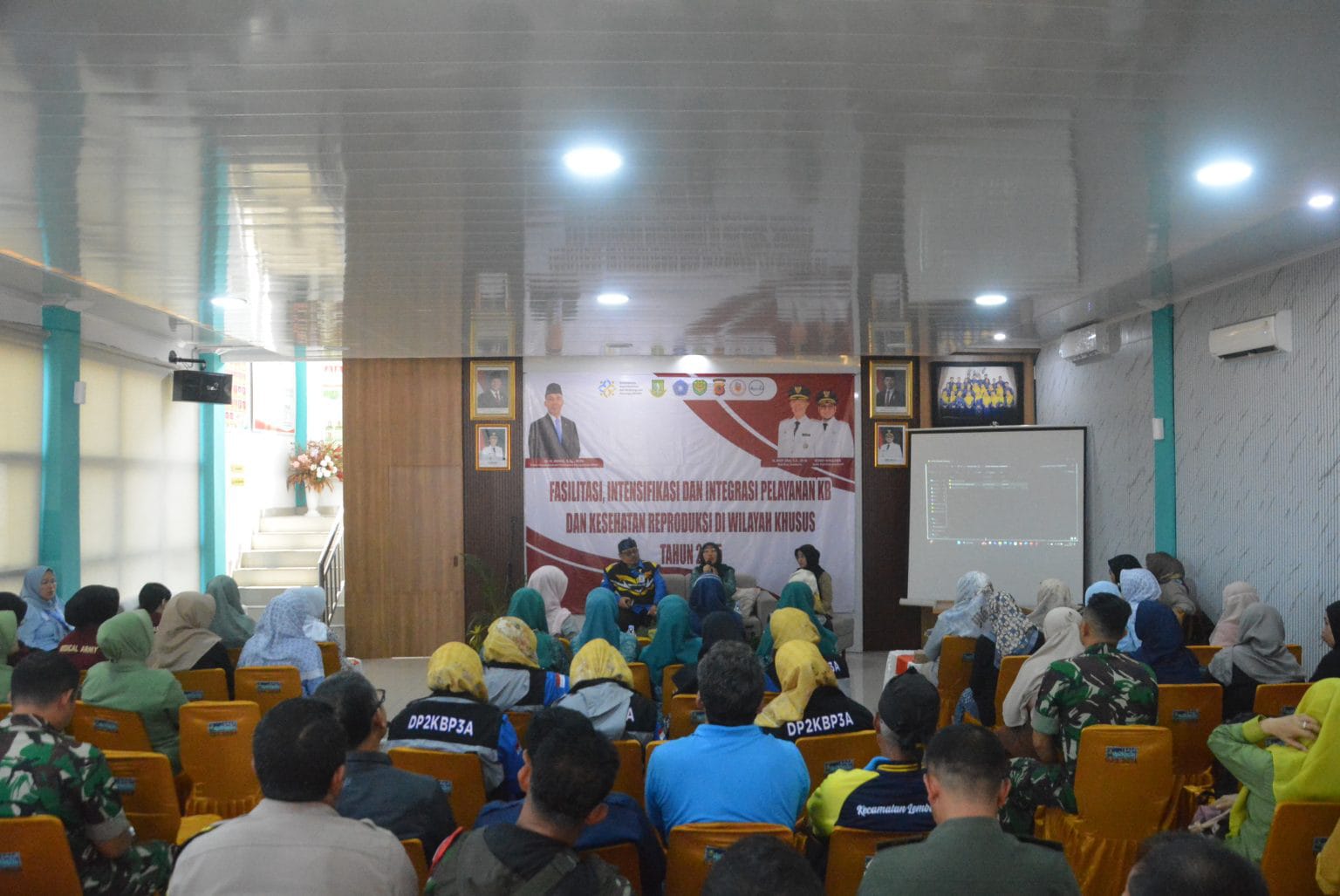ANTUSIAS: DP2KBP3A Kota Sukabumi bekerja sama dengan Puskesmas Lembursitu menggelar kegiatan fasilitasi, intensifikasi, dan integrasi pelayanan KB serta kesehatan reproduksi.
