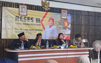 Anggota DPRD Provinsi Jawa Barat dari Fraksi Gerindra, Dra. Hj. Lina Ruslinawati, kembali menyelenggarakan kegiatan Reses ke-III Tahun Sidang 2024–2025 di Desa Mekarjaya, Kecamatan Caringin, Kabupaten Sukabumi, Sabtu (26/07/2025).