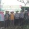 KOMPAK : Petani dan Bumdes Desa Kebonpedes bersama TNI/Polri saat menanam jagung di Desa/Kecamatan Kebonpedes, Kabupaten Sukabumi pada Kamis (31/7).