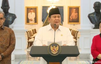 Presiden Prabowo Subianto bersam Ketua Umum PDIP Megawati Soekarnoputri, Ketua MPR Ahmad Muzani dan beberapa lainnya di Istana Negara, Jakarta, Minggu, 31 Agustus 2025. (Foto: Sekretariat Presiden)