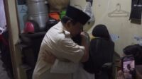 Saat Prabowo Peluk Orang Tua Affan Kurniawan, Korban Rantis Brimob