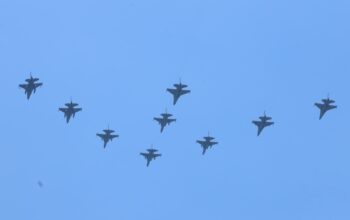 Gladi kotor ini diikuti oleh pasukan gabungan TNI AD, TNI AL, dan TNI AU, lengkap dengan sistem persenjataan, kendaraan taktis, serta alutsista pendukung lainnya