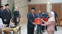 Potret 80 PNS Sukabumi Terima Satyalancana dari Presiden