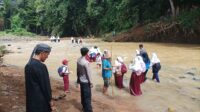 Akibat Jembatan Hanyut, Pendidikan dan Ekonomi Warga Sukabumi Terancam