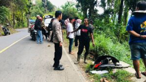 Mobil Calya Terjun ke Jurang 20 Meter di Simpenan, Dua Penumpang Selamat Secara Ajaib