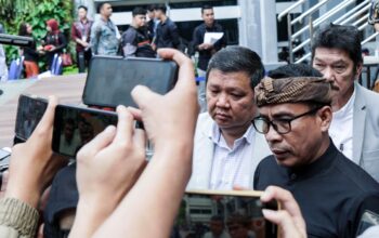 Kadisdik Jabar, Purwanto saat memberikan keterangan kepada awak media di Bandung, Kamis (7/8). (foto: Ist/ HO-Disdik Jabar)