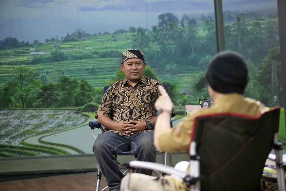 Abah Asep saat tampil di Kick Andy Metro TV – IST
