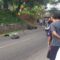Kecelakaan di ruas Jalan Raya Palabuhanratu - Warungkiara, tepatnya di Kampung Pasir Rengit, Desa Bantargadung, Kecamatan Bantargadung, Minggu (3/8/2025)