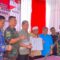 Kepala DKUKM Kabupaten Sukabumi, Sigit Widarmadi, bersama Pangkogabwilhan I, Letnan Jenderal Kunto Arief Wibowo, saat peluncuran Koperasi Merah Putih di Desa Sasagaran.