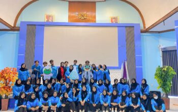 Himpunan Mahasiswa Biologi (HIMABIO) Universitas Muhammadiyah Sukabumi (UMMI) sukses menyelenggarakan kegiatan Apresiasi Mahasiswa Pendidikan Biologi (AMPIBI) XVIII yang berlangsung selama dua bulan penuh, mulai 1 April hingga 2 Juni 2025.