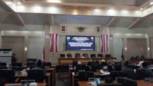 Fraksi DPRD Sukabumi Sampaikan Pandangan atas Raperda APBD 2025
