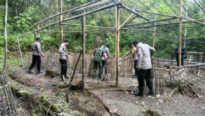Penampakan Arena Sabung Ayam di Jampangkulon Dibongkar