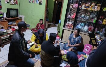 Sebanyak 32 anak dari delapan kampung di Desa Cipamingkis, Kecamatan Cidolog, Kabupaten Sukabumi, mengalami gejala mual, muntah, demam, diare, dan lemas setelah mengonsumsi makanan bergizi gratis (MBG) pada Rabu (6/8/2025).