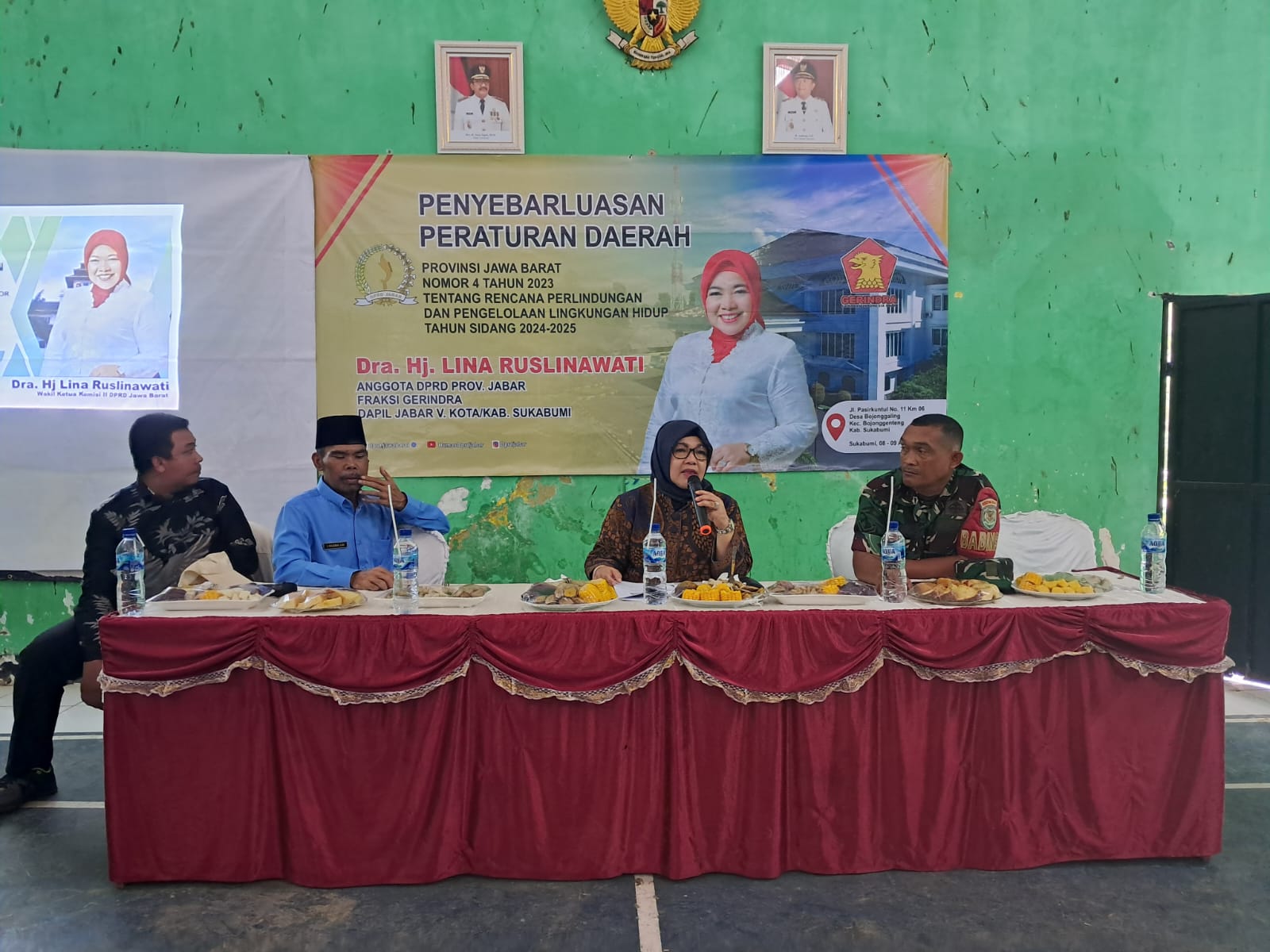 Bu Haji Lina Ruslinawati saat sosialisasi Perda Lingkungan Hidup di Desa Bojonggaling – IST