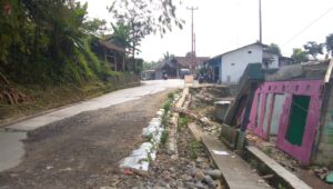 Kontraktor Klaim Pembongkaran Rumah untuk Perbaikan Jalan Provinsi di Nyalindung Sudah Dimusyawarahkan