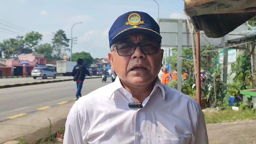 Kadishub Kabupaten Sukabumi, Budianto saat diwawancarai – IST