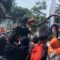 Aliansi Aktivis Kota mendatangi Gedung Sate, Bandung, menuntut Gubernur Jawa Barat,