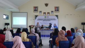 Cegah Stunting Sejak Dini, Kader Posyandu Cisarua Dapat Penguatan Ilmu Gizi