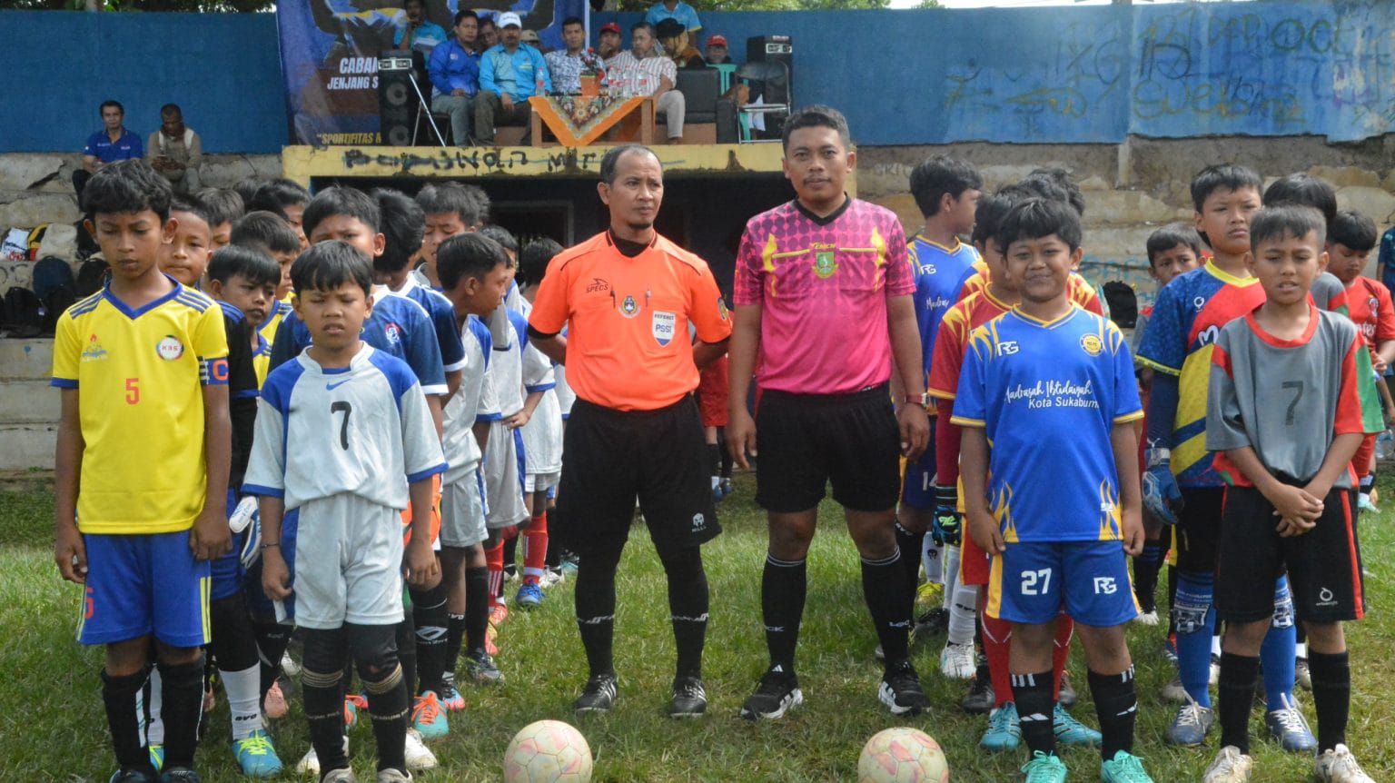 ANTUSIAS: Igornas Kota Sukabumi menggelar turnamen sepakbola antar pelajar bertajuk Liga Igornas di Lapangan Sepakbola Kibitay.