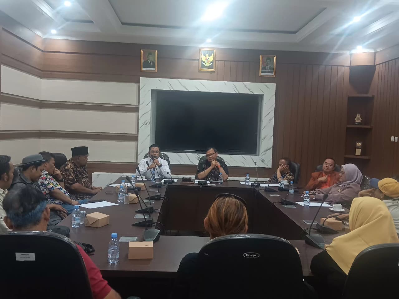 AUDENSI: DPRD Kota Sukabumi saat audensi bersama Ketua RW se-Kota Sukabumi, Jumat (22/8).