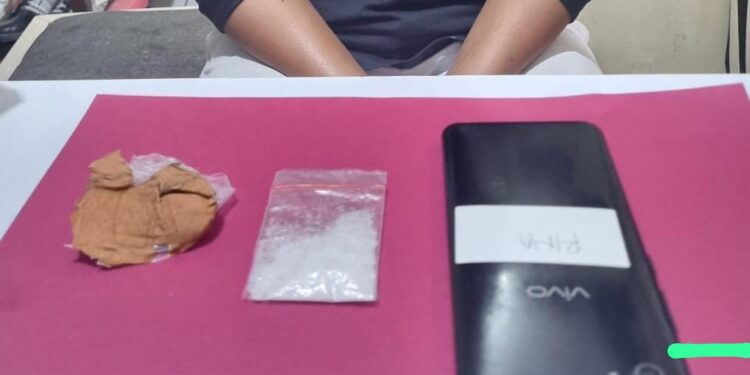 DIAMANKAN: Sejumlah barang bukti Sabu yang berhasil diamankan Satnarkoba Polres Sukabumi Kota, Jumat (22/8).