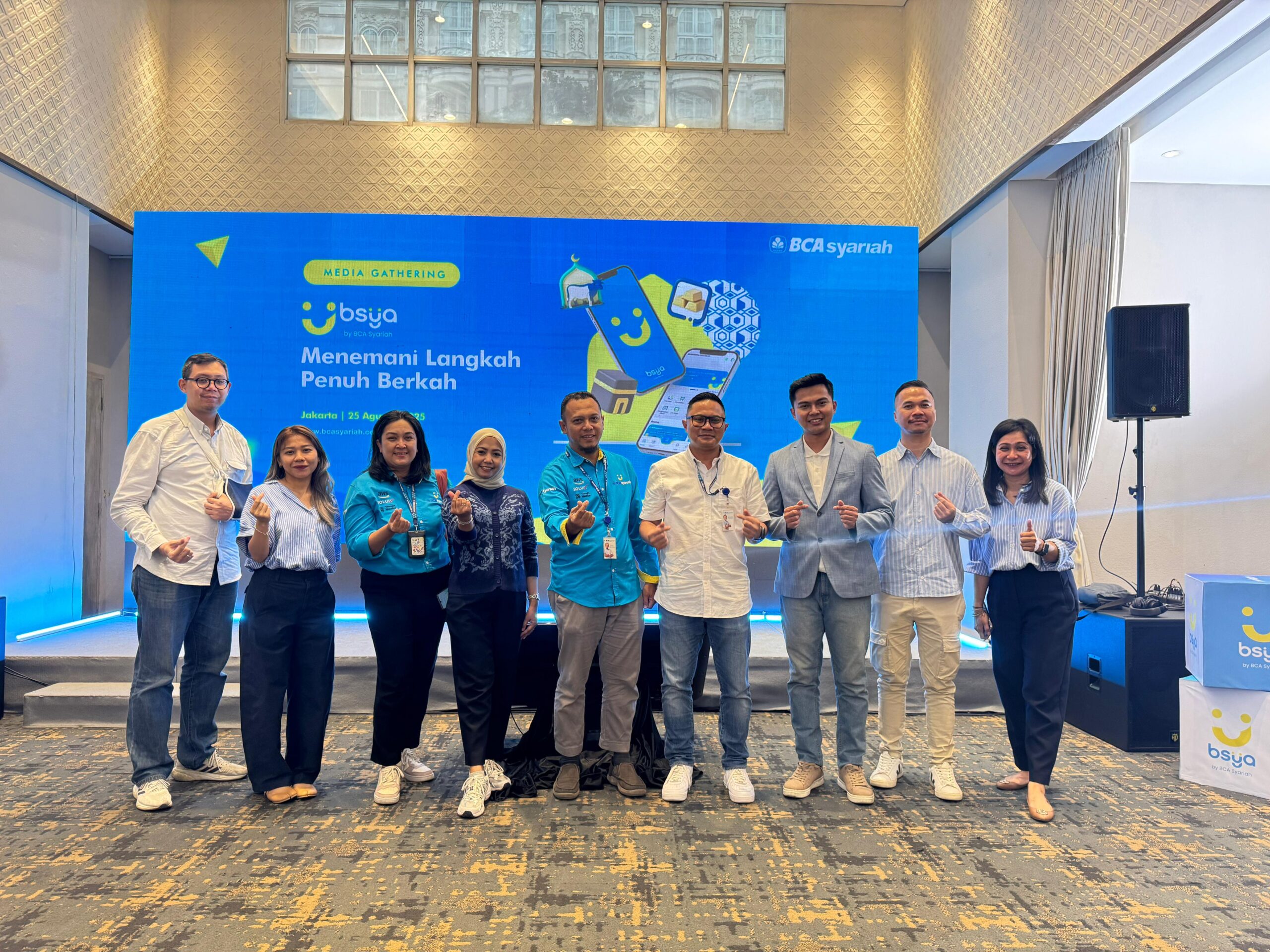 PT Bank BCA Syariah kembali menunjukkan komitmennya dalam memperkuat literasi keuangan syariah melalui peluncuran Journalist Writing Competition (JWC) ke-3 dalam acara Media Gathering di Jakarta.