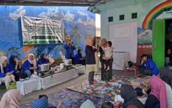 5. Kegiatan ini berlangsung di Posyandu Melati, Desa Sekarwangi, Kecamatan Cibadak, dengan fokus utama pada pencegahan stunting dan peningkatan kualitas kesehatan masyarakat.