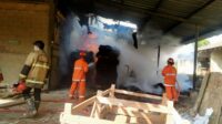 Pabrik Veneer PT BDJ di Cikembar Dilalap Api, Kerugian Capai Puluhan Juta