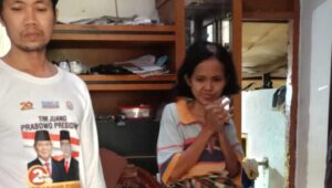 IRT Diduga ODGJ Dievakuasi Pemdes Cikujang, Bukti Nyata Gotong Royong Sosial