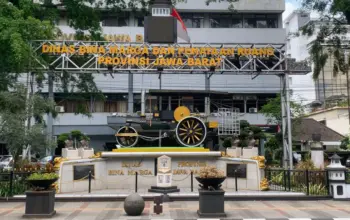 Kantor Dinas Bina Marga dan Penataan Ruang Jabar, Jalan Asia-Afrika, Bandung. (foto: Ist/DBPMR Jabar)