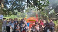 Mahasiswa  Kelompok 11 KKN UMMI, Ciptakan Pengelolaan Sampah dengan Incinerator