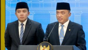 Alasan Prabowo Reshuffle 5 Kementerian dan Lantik Menteri Haji-Umrah