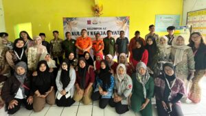 Mahasiswa KKN Nusa Putra Gelar Seminar Mitigasi Bencana di Desa Nangkakoneng