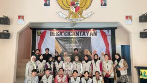 Dari Posyandu ke Sekolah: Mahasiswa KKN Bergerak Lawan Stunting di Desa Cicantayan