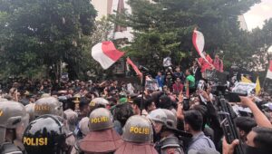 Sukabumi Bergejolak: 11 Tuntutan Gerakan Amarah Rakyat Guncang DPRD