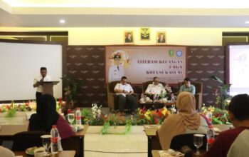LITERASI: Diskumindag Kota Sukabumi menggelar kegiatan literasi keuangan yang diikuti 30 orang pelaku UMKM, Rabu (3/9).