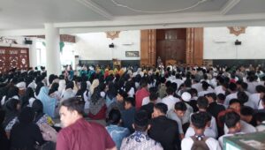 Doa Menggema di Hari Jadi Sukabumi ke-155: Ratusan Warga Padati Masjid Agung Palabuhanratu
