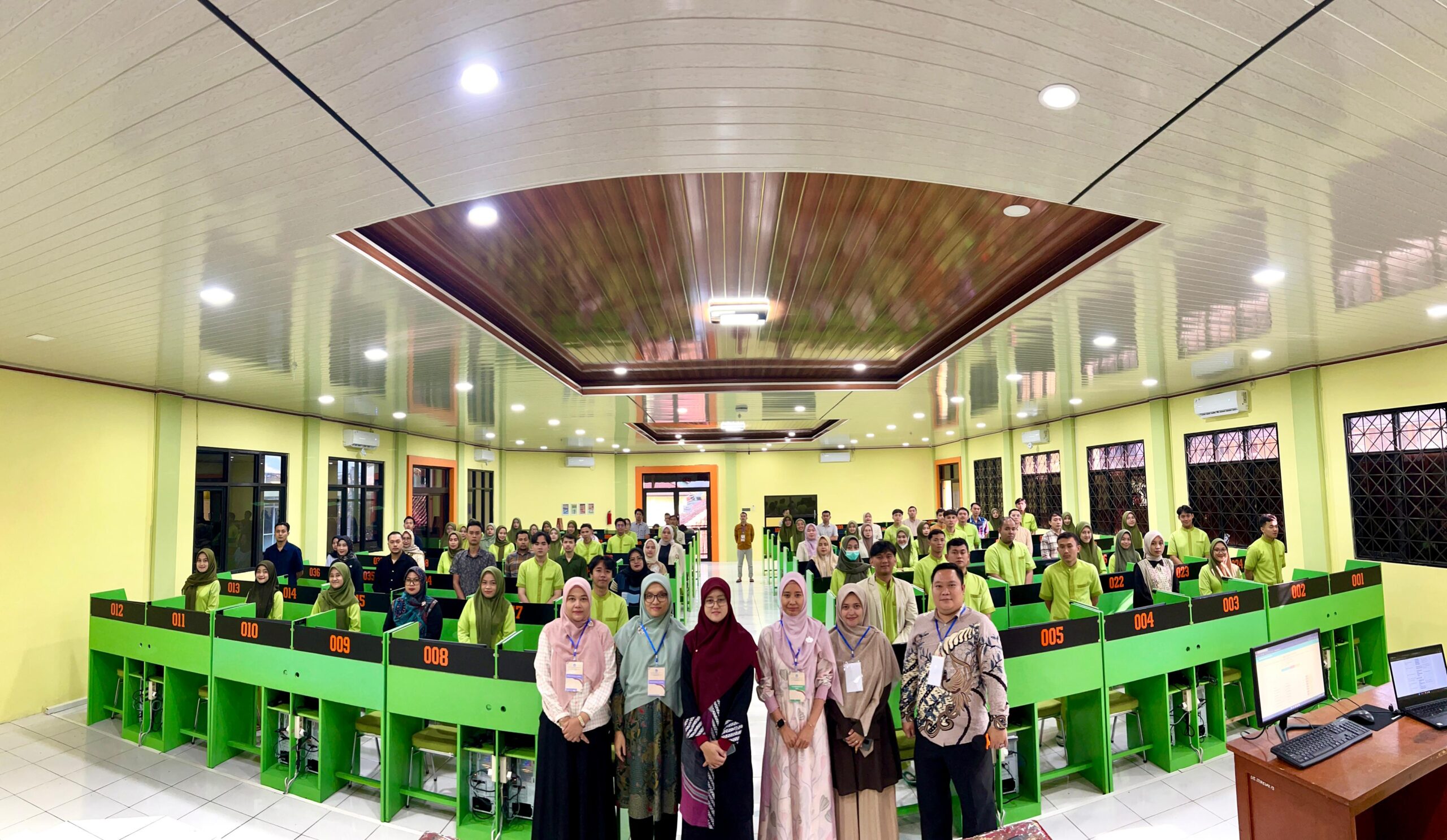 Sekolah Tinggi Ilmu Kesehatan (STIKes) Sukabumi kembali mencetak prestasi membanggakan dalam pelaksanaan Uji Kompetensi Nasional 2025.