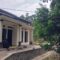 Suasana rumah duka keluarga almarhum Heri Wibawa warga Kampung Cimantaja, Desa Cikiray, Kecamatan Cikidang, Kabupaten Sukabumi