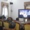 MENYIMAK : Sekda Kabupaten Sukabumi, Ade Suryaman bersama jajarannya, saat mengikuti rakor nasinal dengan Mendagri melalui konferensi virtual di Gedung Pendopo Sukabumi, tepatnya di ruas Jalan Raya Ahmad Yani, Kecamatan Warudoyong, Kota Sukabumi pasa Senin (08/9).