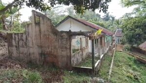 Penampakan SDN Tegalega Krisis Ruang Belajar: Satu Kelas Tanpa Atap