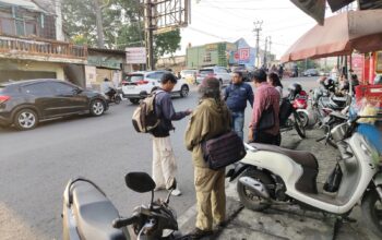 TKP: Kondisi TKP tawuran pelajar di Jalan Otista, Keluraha. Nanggeleng, Kecamatan Citamiang, Senin (15/9).
