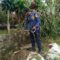 EVAKUASI: Tim Animal Rescue Pemadam Kebakaran (Damkar) Dinas Satuan Polisi Pamong Praja (Satpol PP) Kota Sukabumi, saat melakukan evakuasi ular di wilayah kerjanya, belum lama ini.