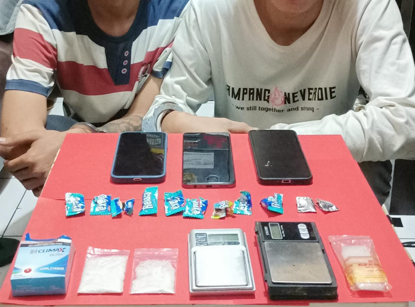 DIAMANKAN: Barang bukti sabu yang berhasil diamankan jajaran Satnarkoba Polres Sukabumi Kota, Jumat (19/9).