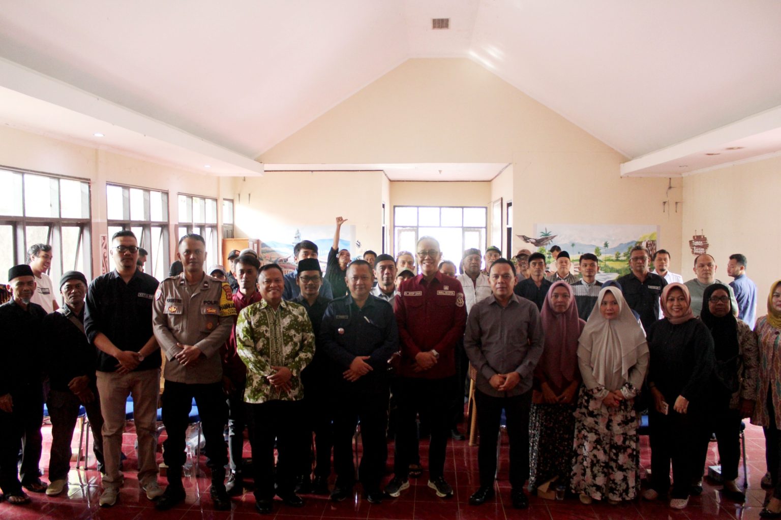 BIMTEK: Kelurahan Cikundul menggelar Bimbingan Teknis (Bimtek) bagi Ketua RT dan RW, belum lama ini.